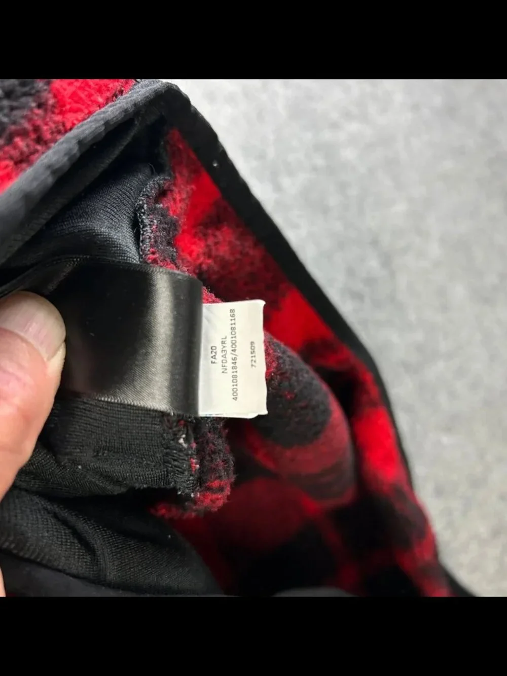 The North Face Gordon Lyons 1/4 Zip Mens XL Red Black Buffaloe Plaid Fleece